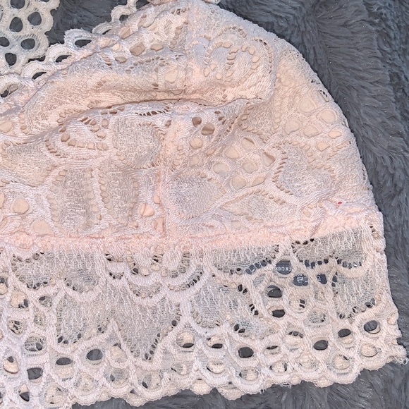 Arie Lace Bralette in Blush - Picture 4 of 5